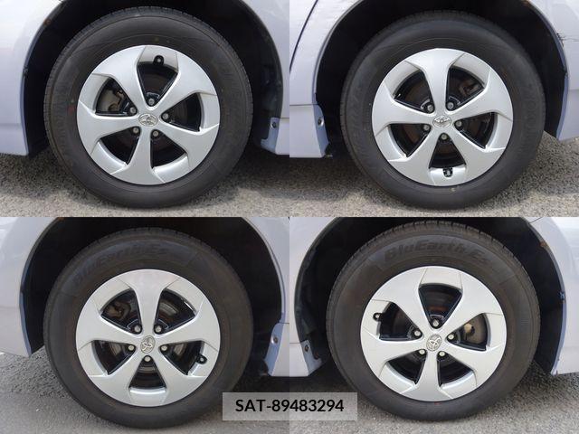 Toyota PRIUS 2013-05 326864-10