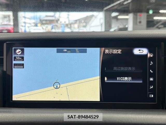 Lexus IS 2018-01 210847-2