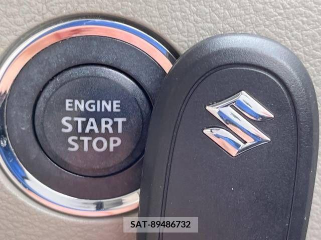Suzuki SPACIA 2013-10 285645-6