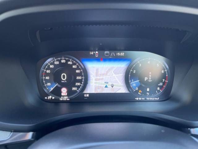 Volvo CROSS COUNTRY 2022-03 184486-9