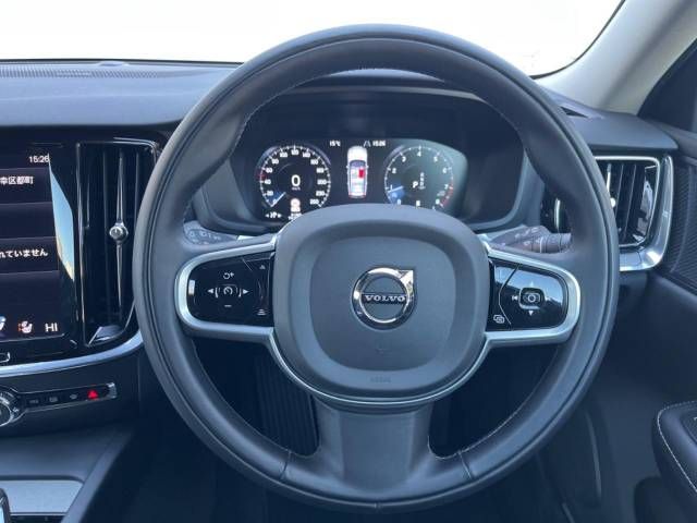 Volvo CROSS COUNTRY 2022-03 184486-10
