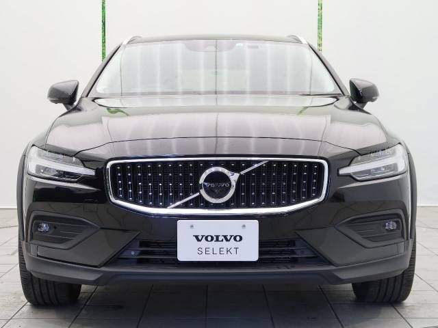 Volvo CROSS COUNTRY 2022-03 184486-16