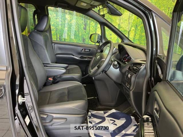 Toyota VOXY 2021-04 332569-7