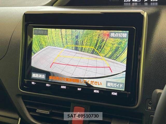 Toyota VOXY 2021-04 332569-4