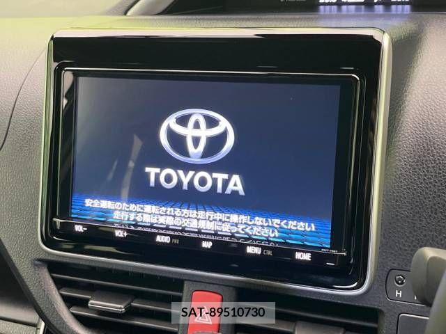 Toyota VOXY 2021-04 332569-2