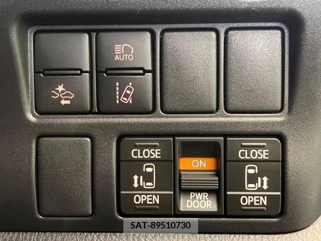 Toyota VOXY 2021-04 332569-5