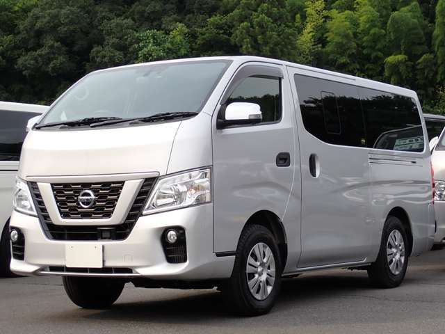 Nissan NV350 Caravan 2017-12 22230-4