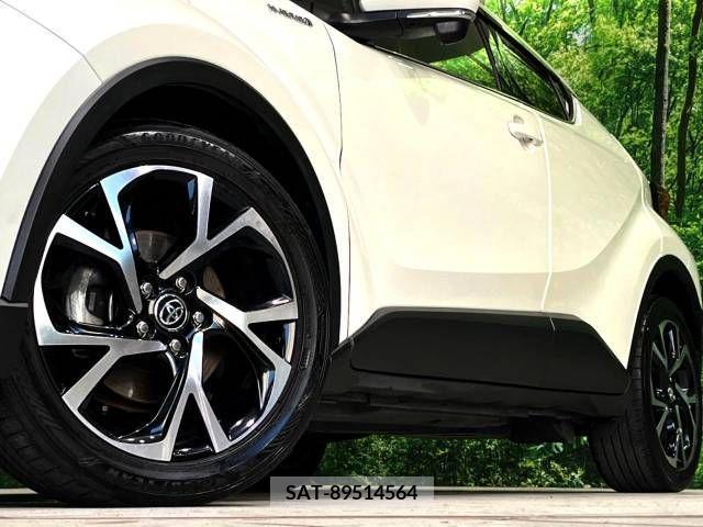 Toyota C-HR 2018-10 349443-13