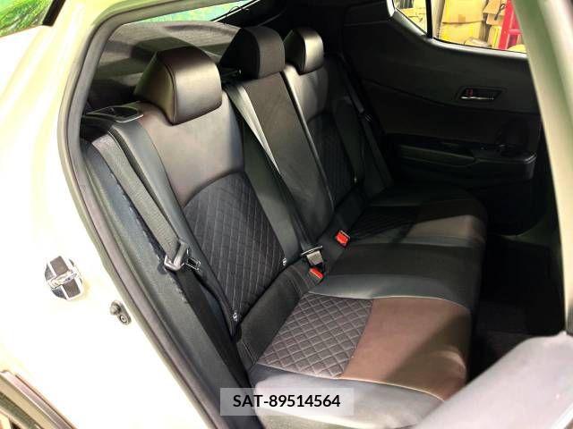 Toyota C-HR 2018-10 349443-10