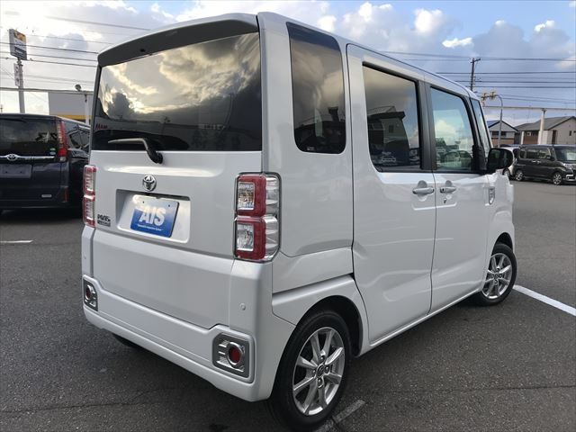 Toyota Pixis Mega 2021-08 28650-2