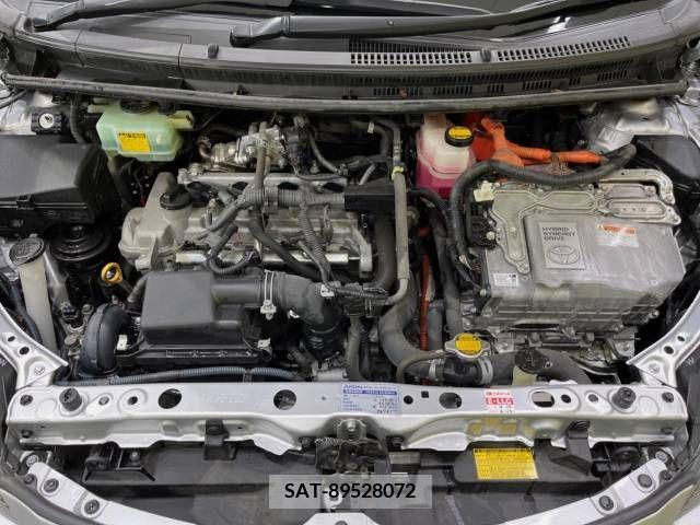 Toyota AQUA 2013-11 250291-18