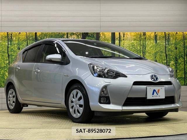 Toyota AQUA 2013-11 250291-16