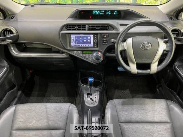 Toyota AQUA 2013-11 250291-1