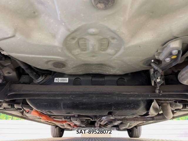Toyota AQUA 2013-11 250291-19