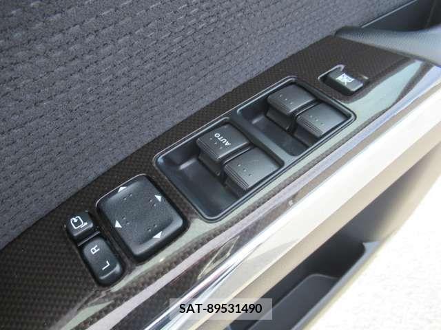 Mazda MPV 2011-12 298053-13