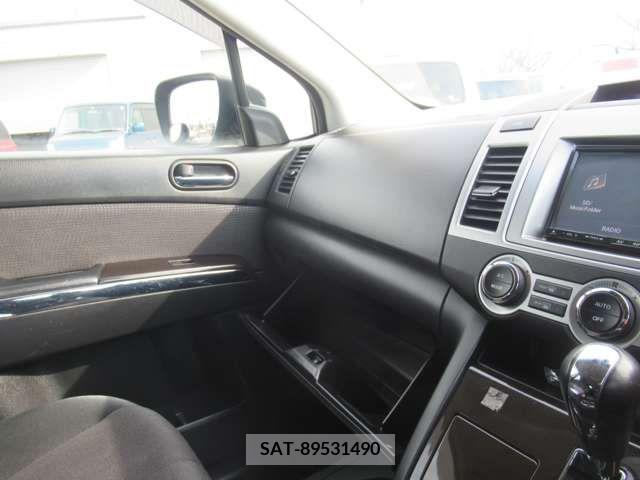 Mazda MPV 2011-12 298053-12