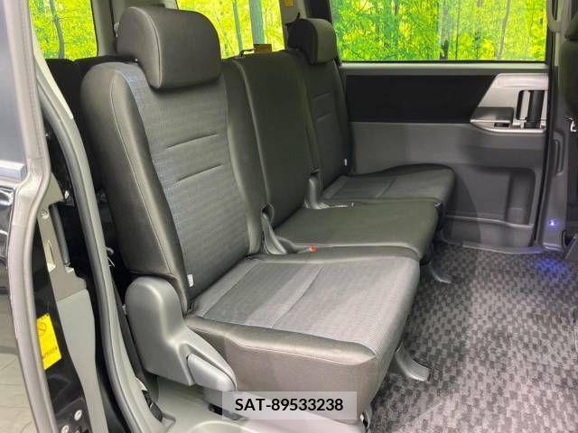 Toyota VOXY 2009-12 247929-10