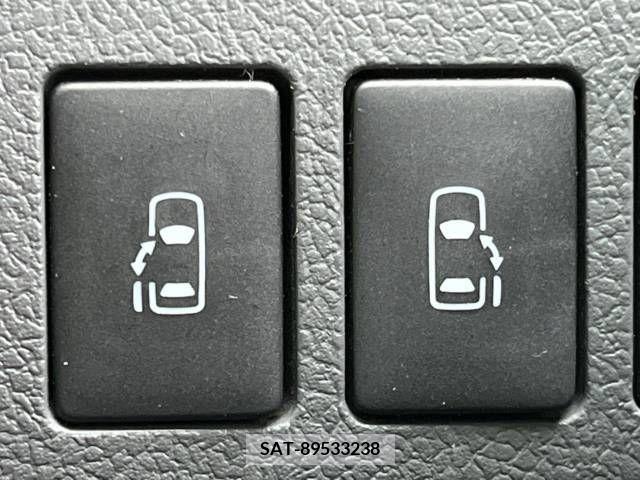 Toyota VOXY 2009-12 247929-4
