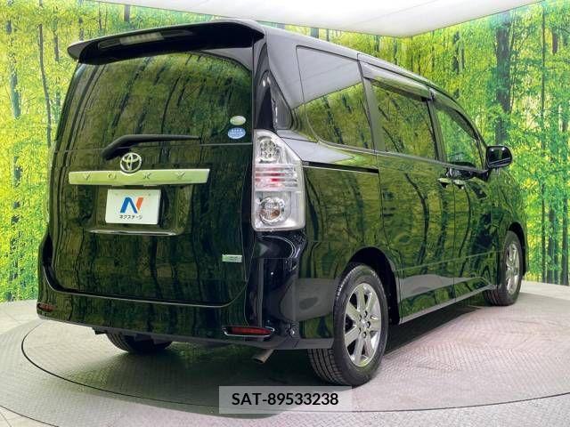 Toyota VOXY 2009-12 247929-18
