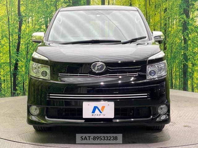 Toyota VOXY 2009-12 247929-15