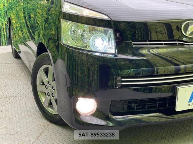 Toyota VOXY 2009-12 247929-13