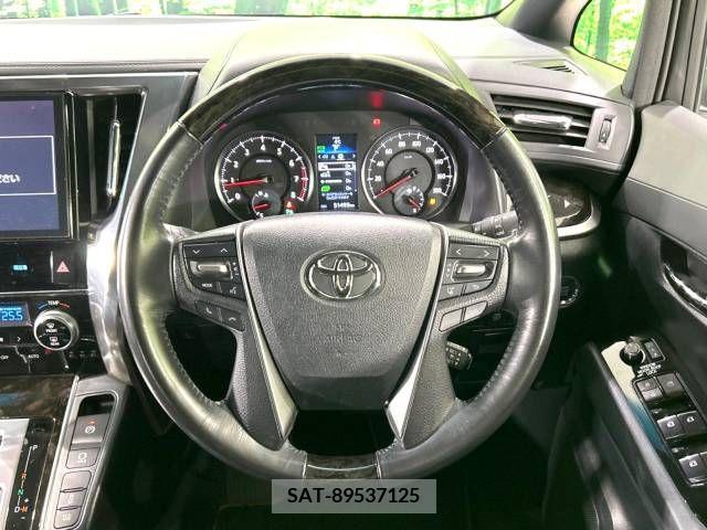 Toyota ALPHARD 2017-12 206304-12