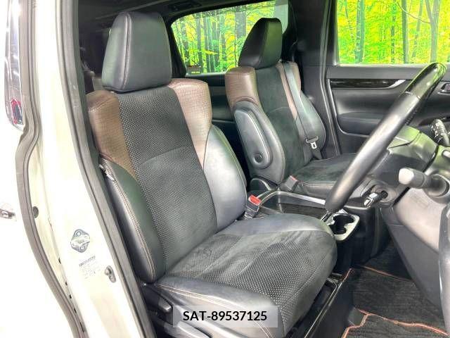 Toyota ALPHARD 2017-12 206304-8