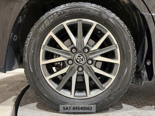 Toyota VOXY 2015-12 290048-16