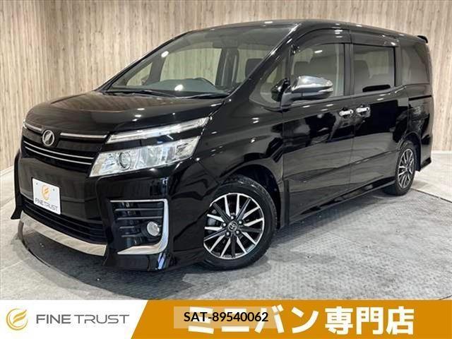 Toyota VOXY 2015-12 290048-0