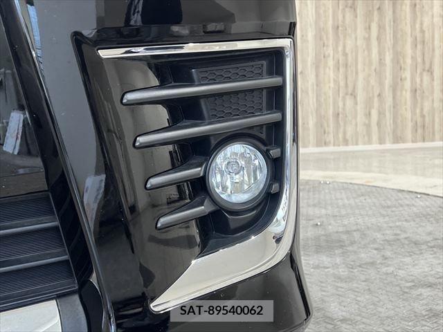 Toyota VOXY 2015-12 290048-11