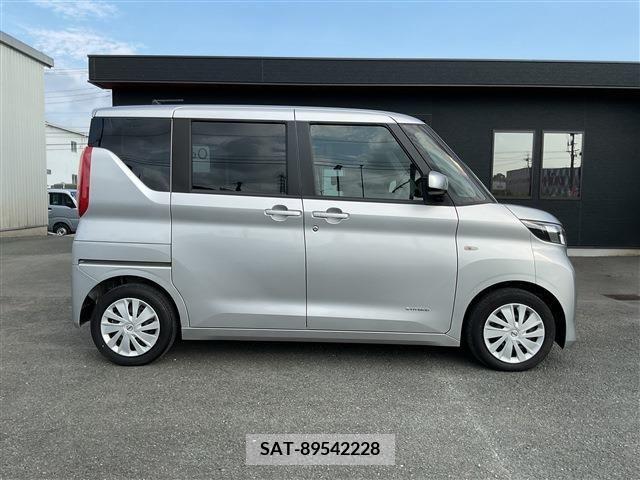 Nissan ROOX 2020-04 354660-21