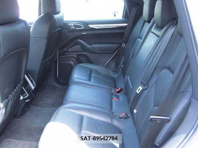 Porsche CAYENNE 2011-03 222731-15