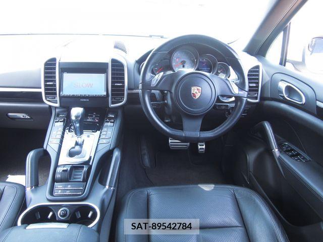 Porsche CAYENNE 2011-03 222731-16
