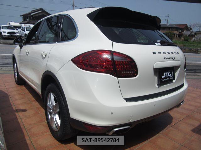 Porsche CAYENNE 2011-03 222731-23