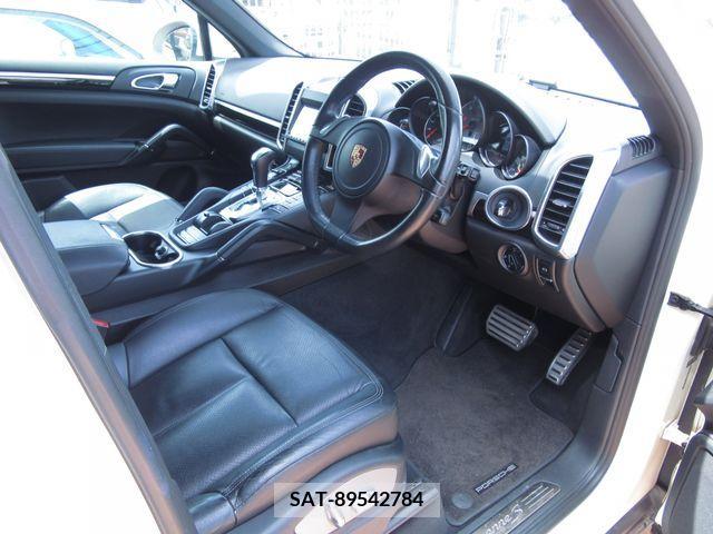 Porsche CAYENNE 2011-03 222731-4