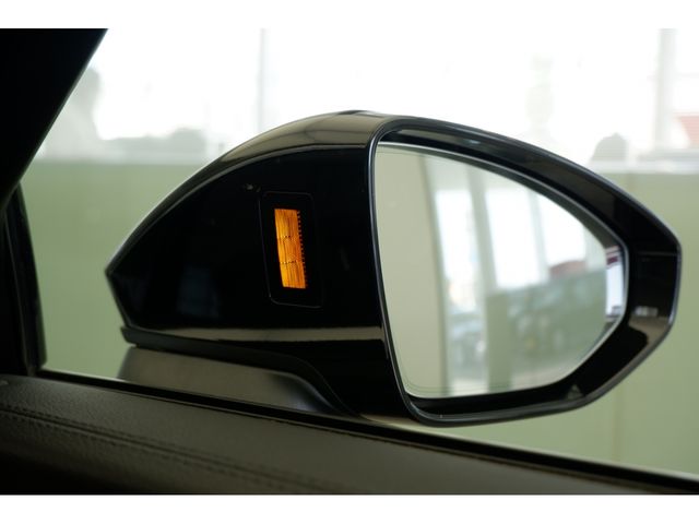 Audi A6 2022-12 11212-26