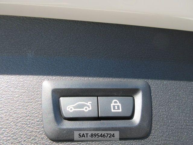 Bmw X1 2019-06 221100-13