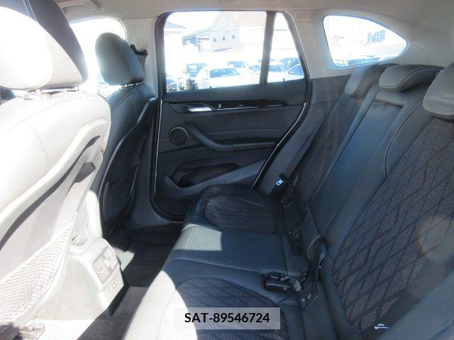 Bmw X1 2019-06 221100-17