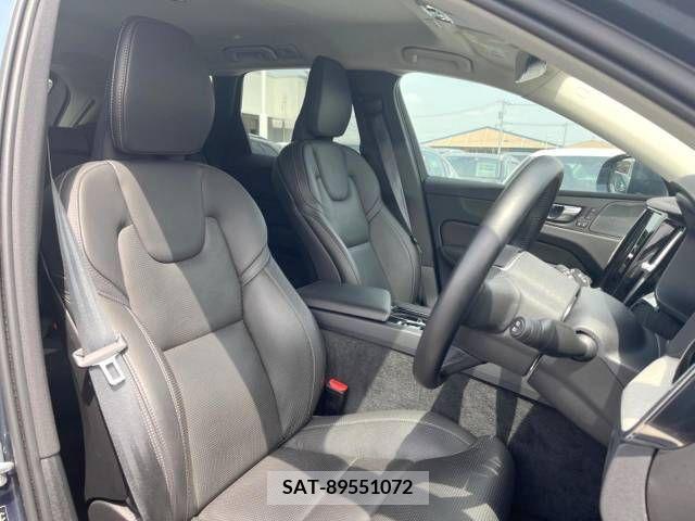 Volvo XC60 2021-09 288789-11