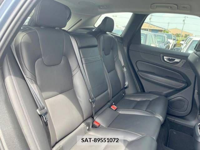 Volvo XC60 2021-09 288789-12