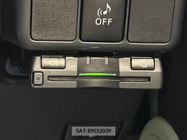 Toyota AQUA 2012-09 260914-5