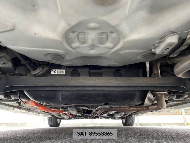 Toyota AQUA 2014-04 386553-19