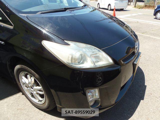 Toyota PRIUS 2011-09 281773-6