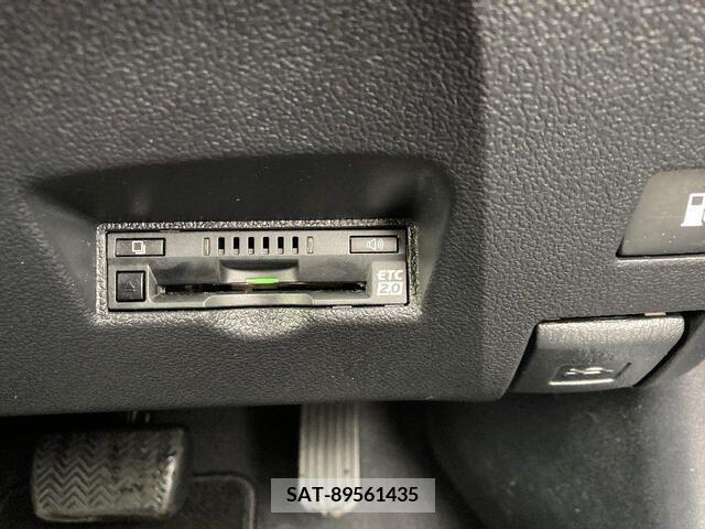 Toyota PRIUS 2017-12 282040-14