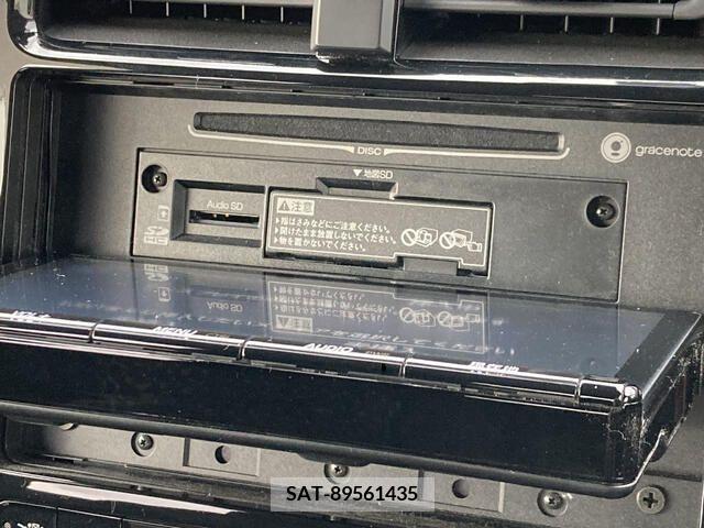 Toyota PRIUS 2017-12 282040-8