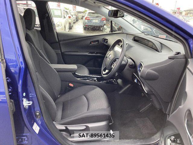 Toyota PRIUS 2017-12 282040-16