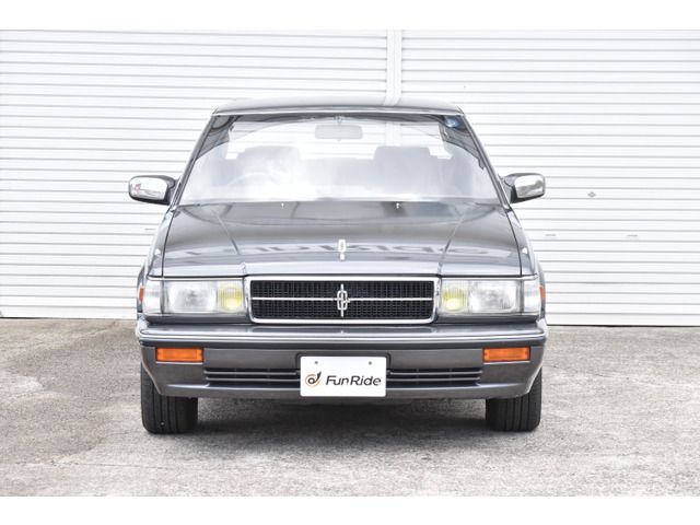 Nissan CEDRIC HARDTOP 1990-12 3165-7
