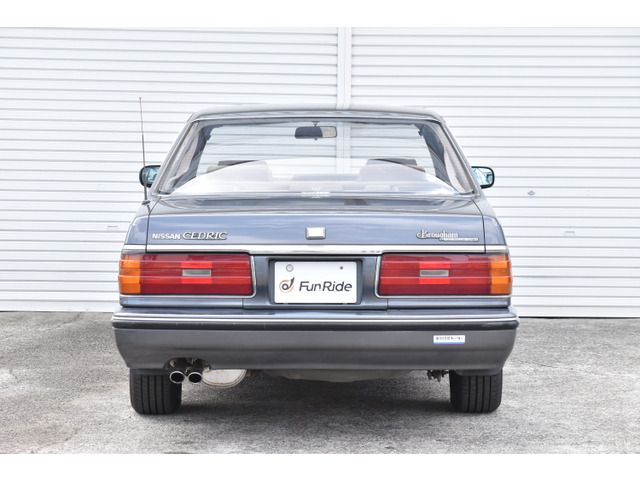 Nissan CEDRIC HARDTOP 1990-12 3165-8
