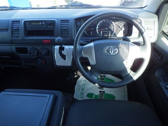 Toyota HIACE VAN 2018-10 189183-8