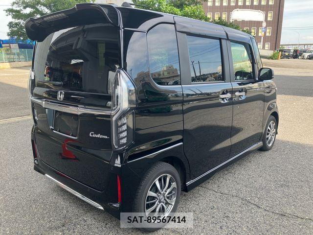Honda N BOX CUSTOM 2022-04 381409-3